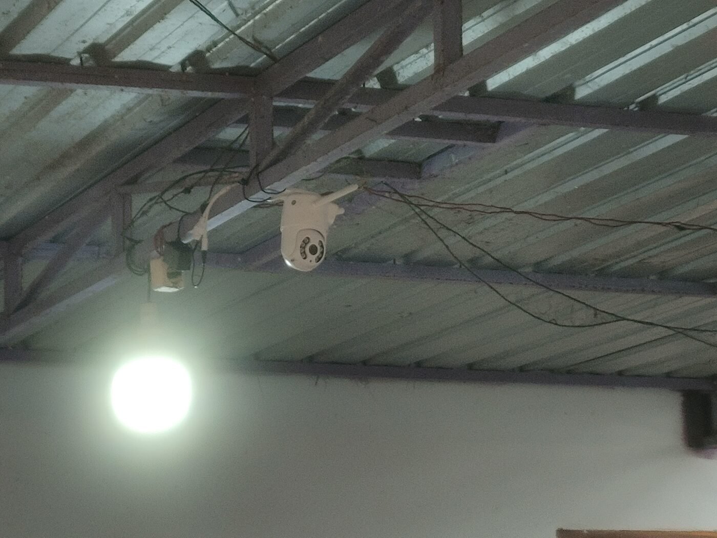 Kamera CCTV Terpasang di Area Pantai